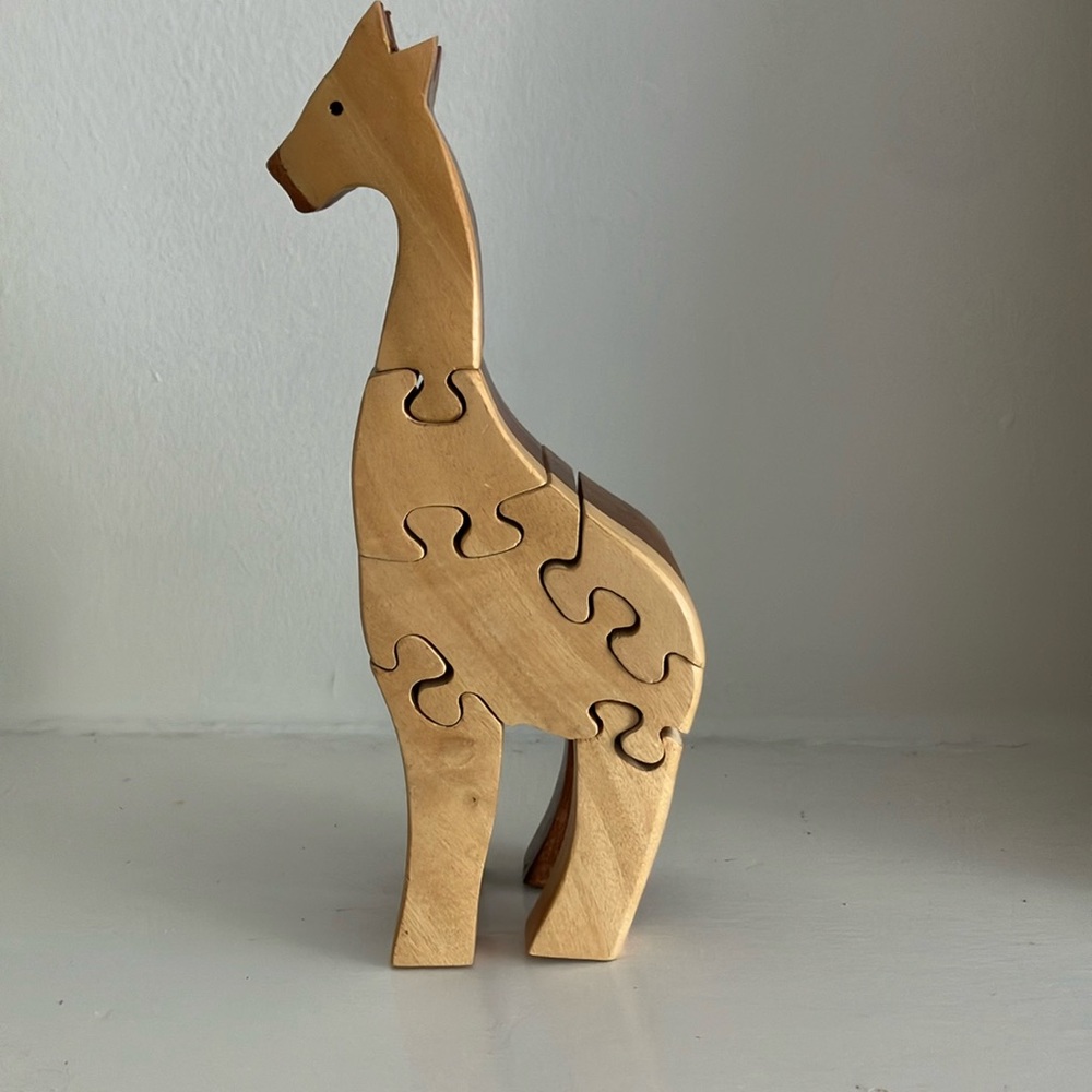 Wooden giraffe puzzle